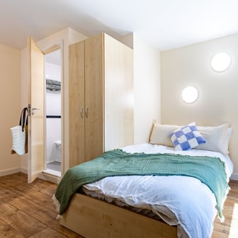 Platinum En Suite - Image 5